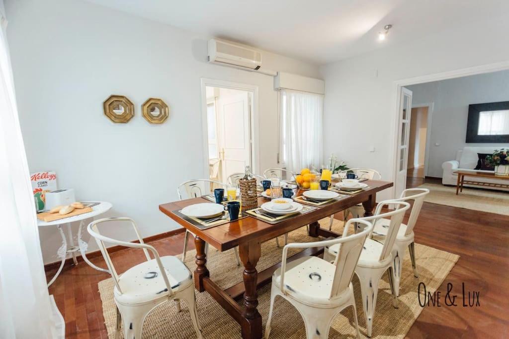 O&L Aire - Spacious And Bright Apartment In The Heart Of Севилья Экстерьер фото