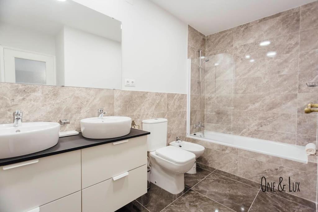 O&L Aire - Spacious And Bright Apartment In The Heart Of Севилья Экстерьер фото