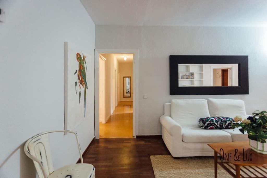 O&L Aire - Spacious And Bright Apartment In The Heart Of Севилья Экстерьер фото
